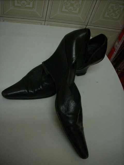 Sapatos Bartolo Bellini, de cunha cor preto N. 37