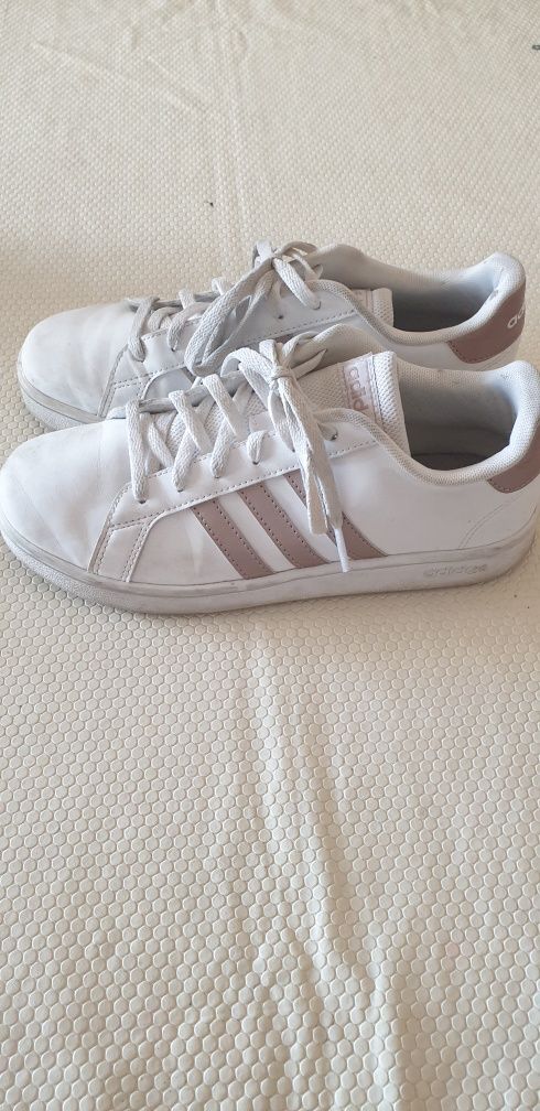 Tenis Adidas Senhora