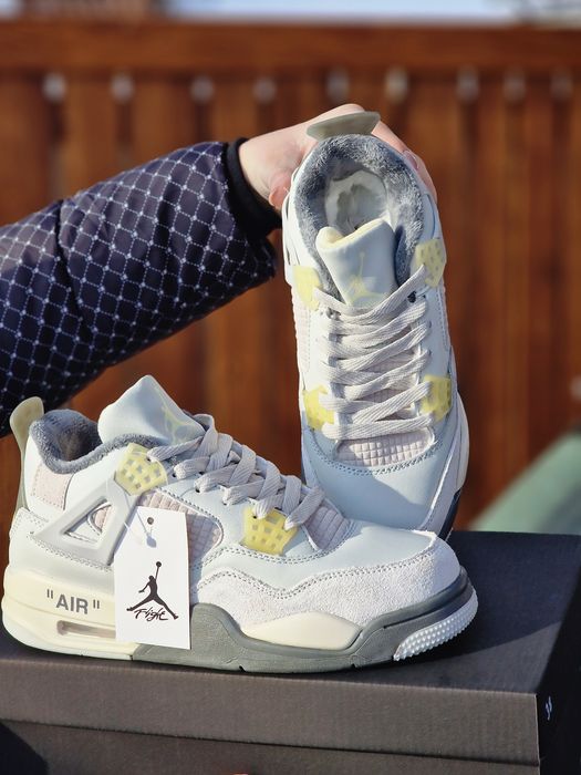 Жіночі зимові шкіряні кросівки Nike Jordan retro 4