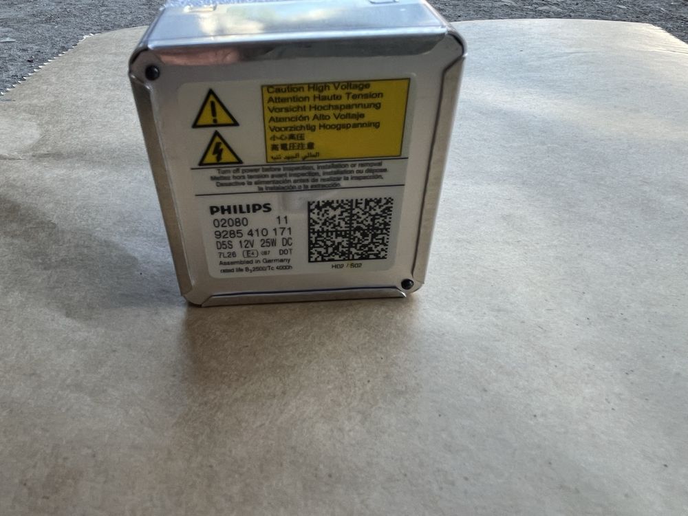 Żarnik xenonu xenon D5S Audi A3 S3 8V VW Sest Skoda Philips