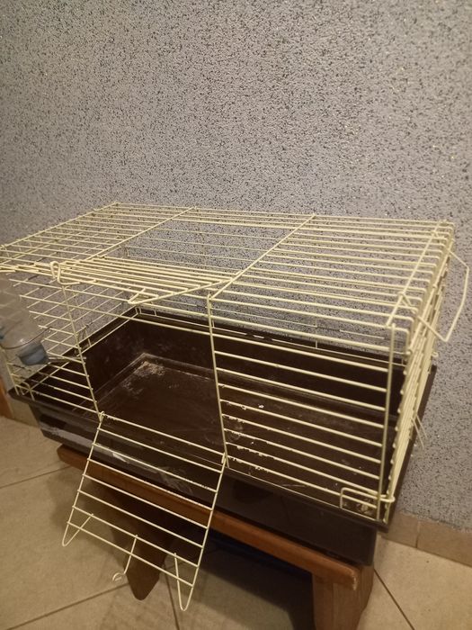 Продам клітку.      .