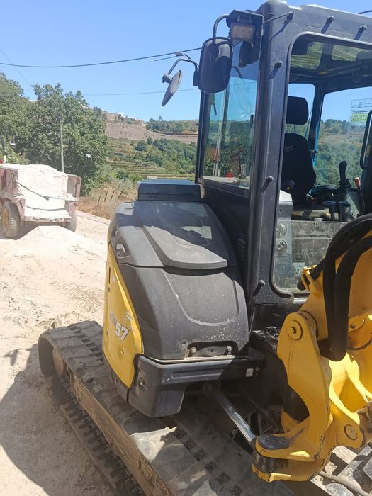 Giratoria Yanmar vio 57