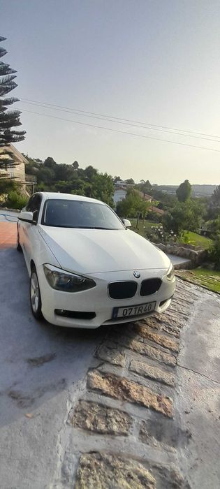 BMW 114i em muito bom estado