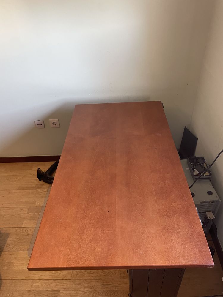 Mesa escritorio madeira
