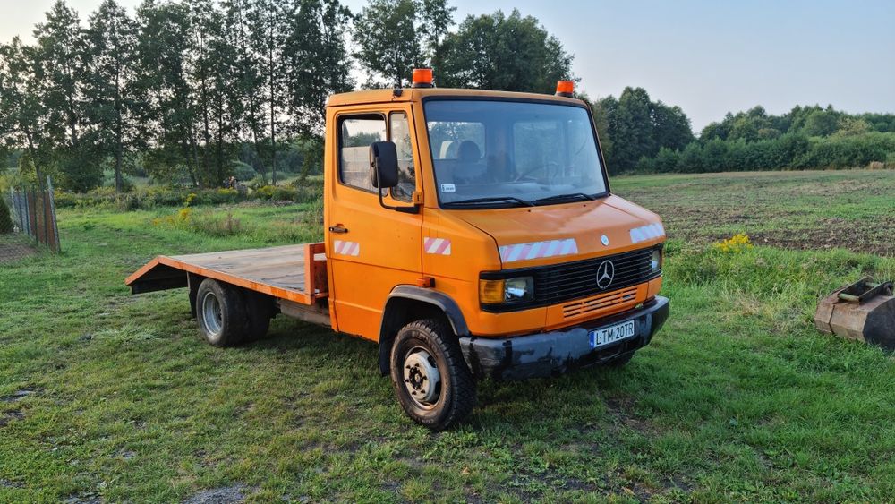 Auto Laweta Mercedes 709 ciężarowy