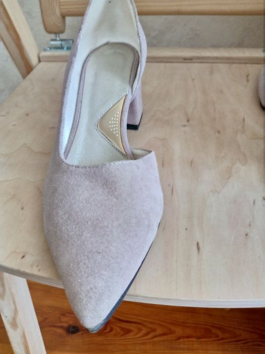 Продам Туфлі жіночі