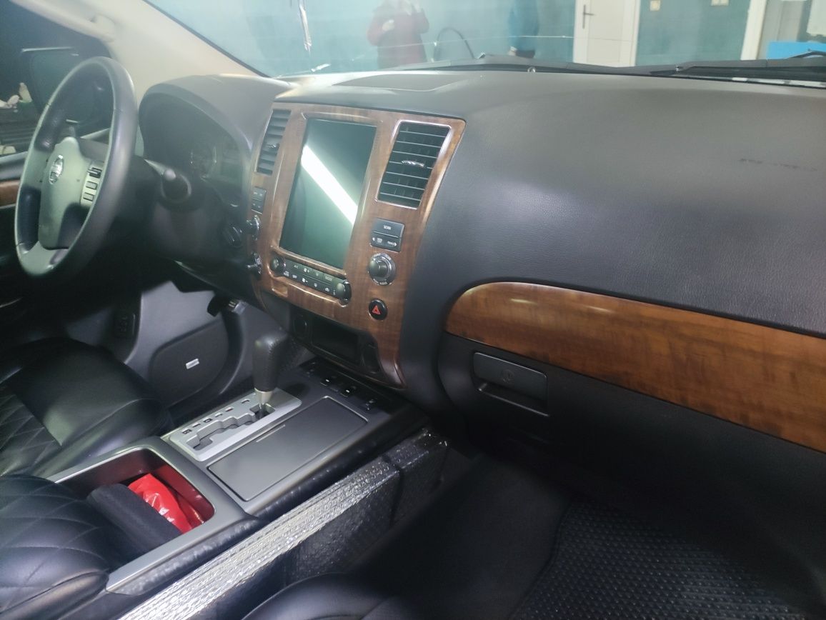 Продам Nissan Armada