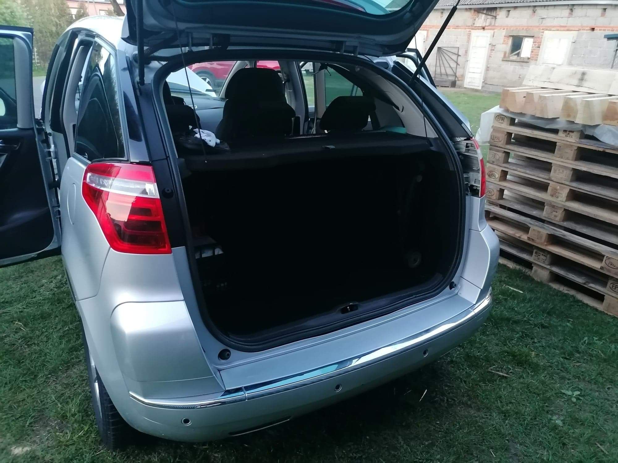 Citroen C4 Picasso 1.6 HDi 109 kM Połatomat