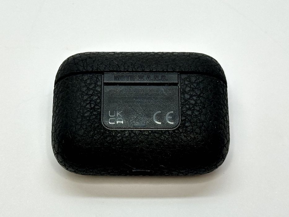 Oryginalne etui ładuajce słuchawki Marshall Motif II ANC TWS