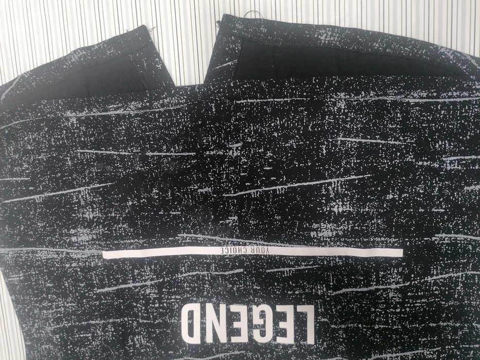 T-shirt preta tam. M