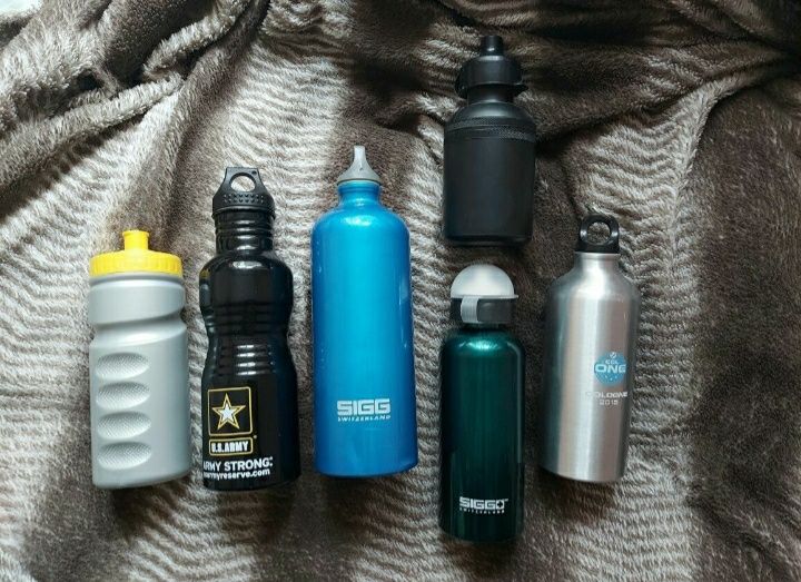 Фляга пляшка для води фірми sigg salomon оригінал 

Привезено із закор