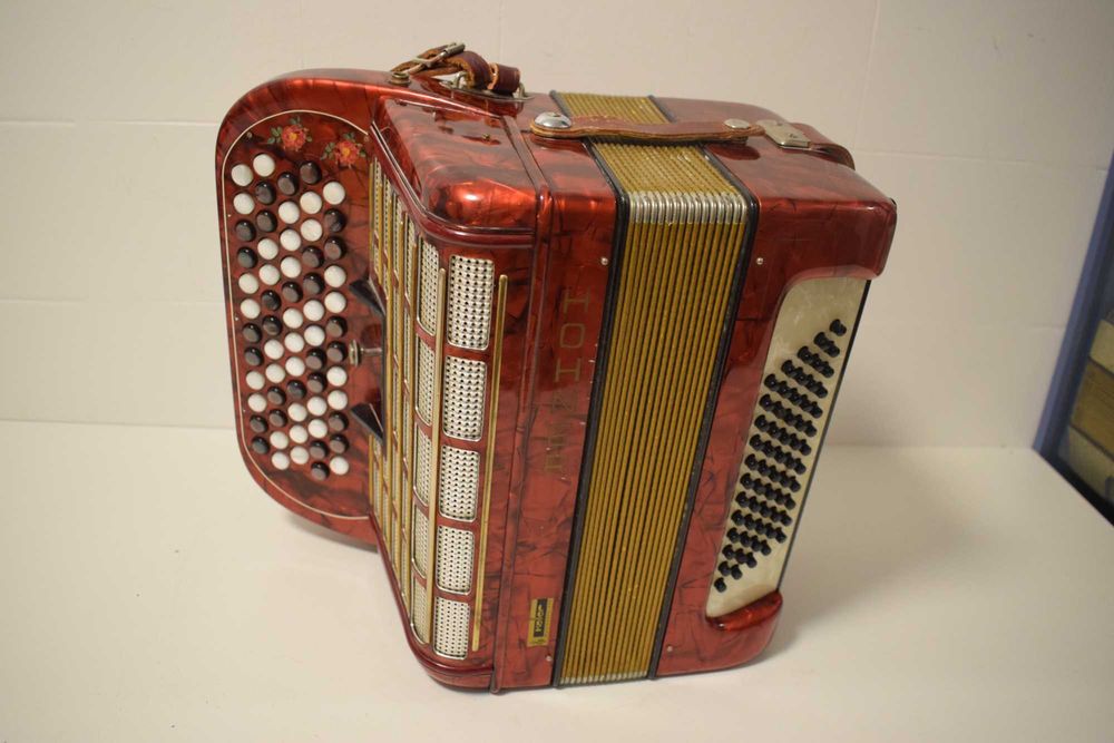 Acordeao Hohner Picolo   2 Voz. N 289