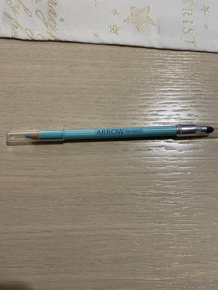 Arrow Eye Pencil kredka do oczu nowa