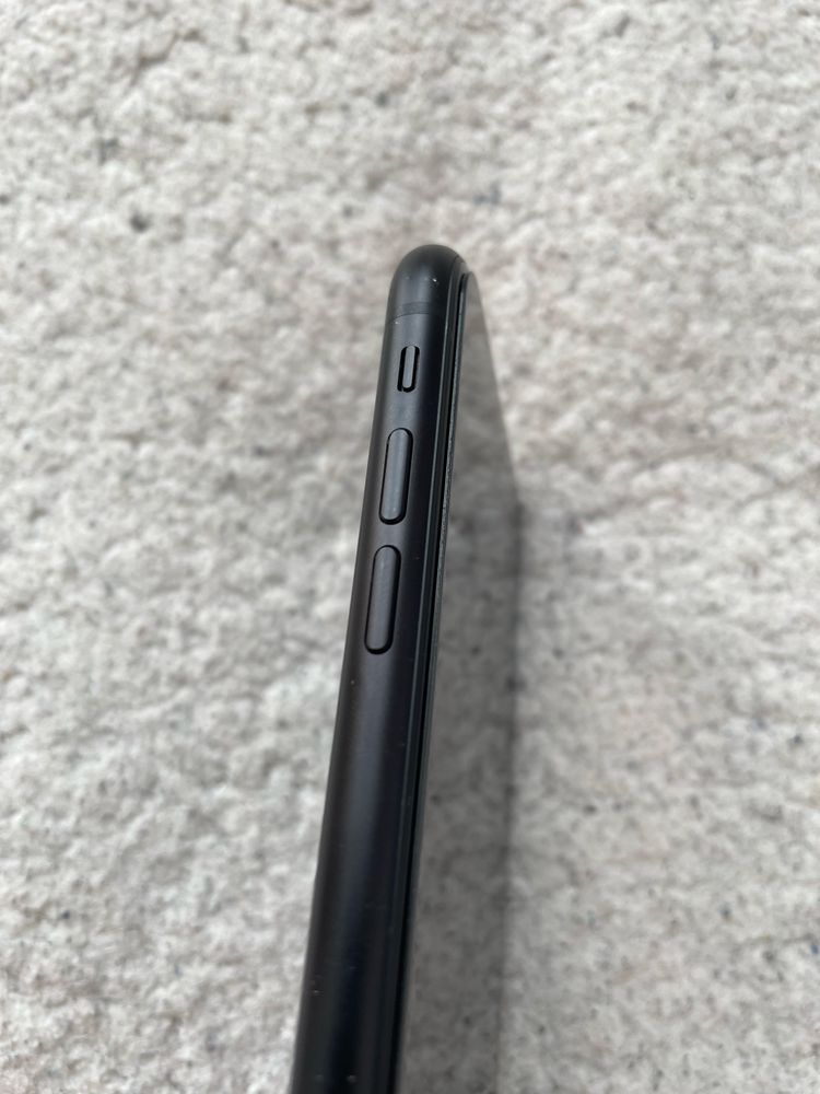 Iphone xr szary  128gb w bdb  stanie