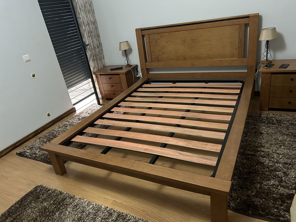 Vendo cama de crianca e cama de casal