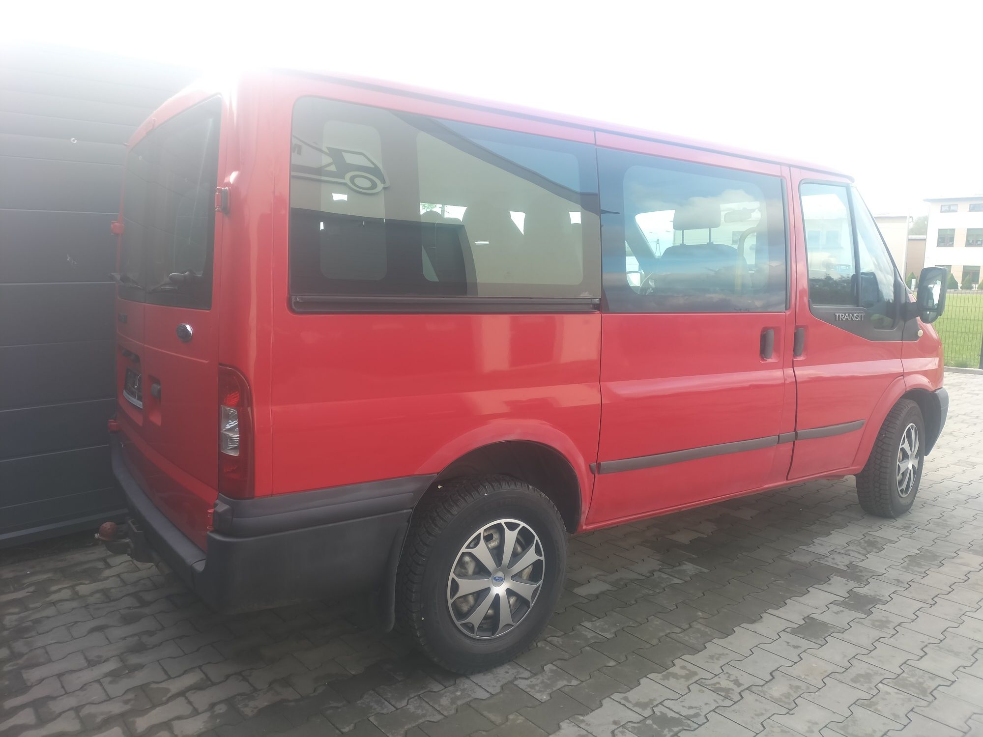 Ford Transit 2.4 TDCI 4x4 9 osób