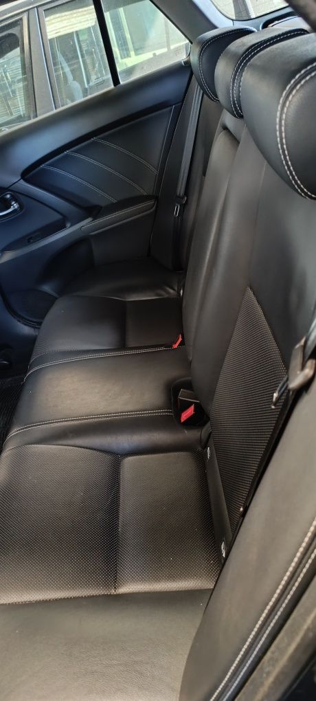 Toyota Avensis 2.0 Luxury