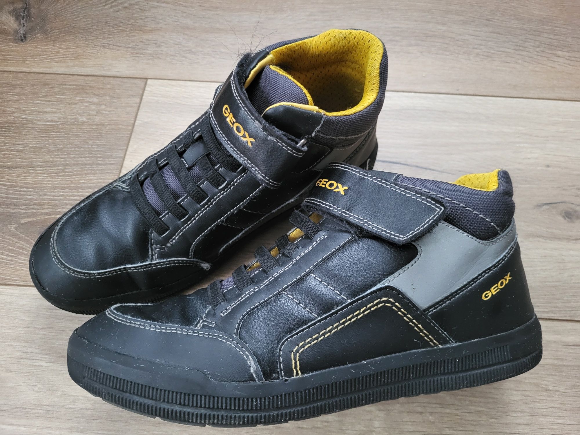 Buty chłopięce Geox 36