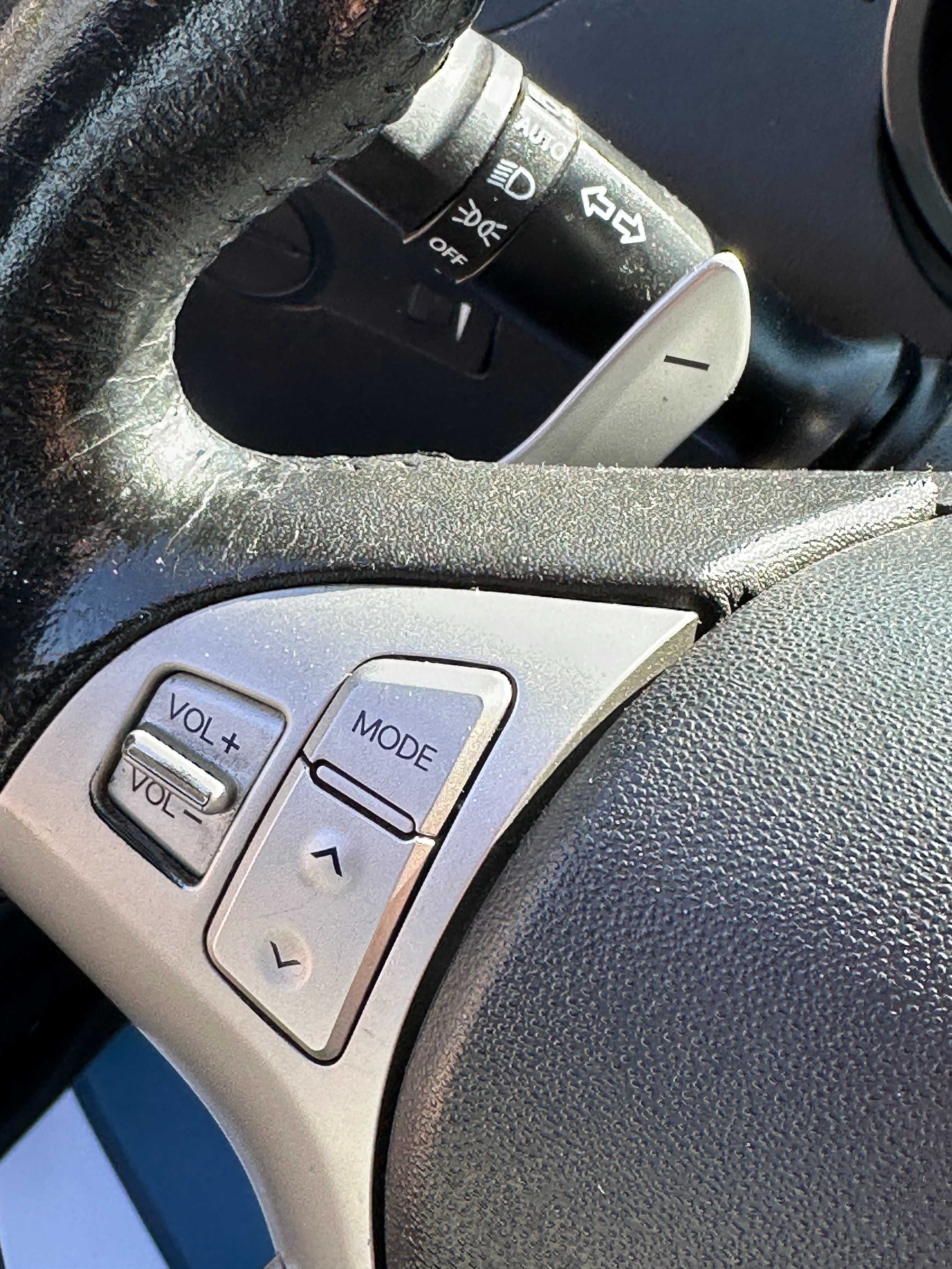 Продам Hyundai Genesis 2010 рік можлива розстрочка,кредит,обмін!