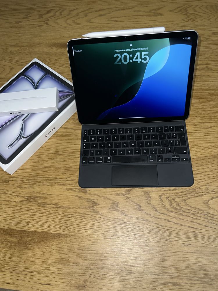 iPad Air 11 cali M2 (2024) + Apple Pencil USB-C + Apple Magic Keyboard