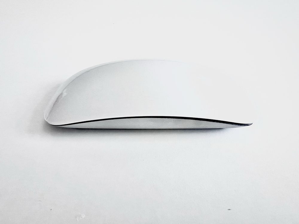 Apple Magic Mouse 2 (оригінальна миша від Apple)