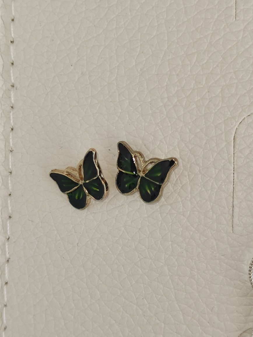 Złote kolczyki motylki ciemna zieleń ciemno zielone