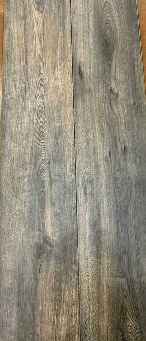 Wyprzedaż! Panele podłogowe SWISS KRONO Dąb Night D4595 Wodoodporne72h