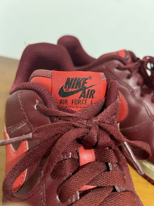 Nike Air Force 1 Red