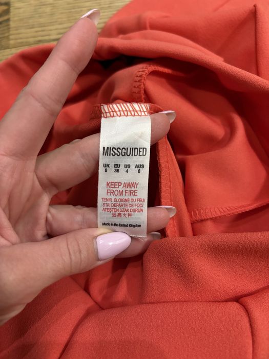 Eleganckie nowe koralowe spodnie Missguided 36 S na komunię chrzest