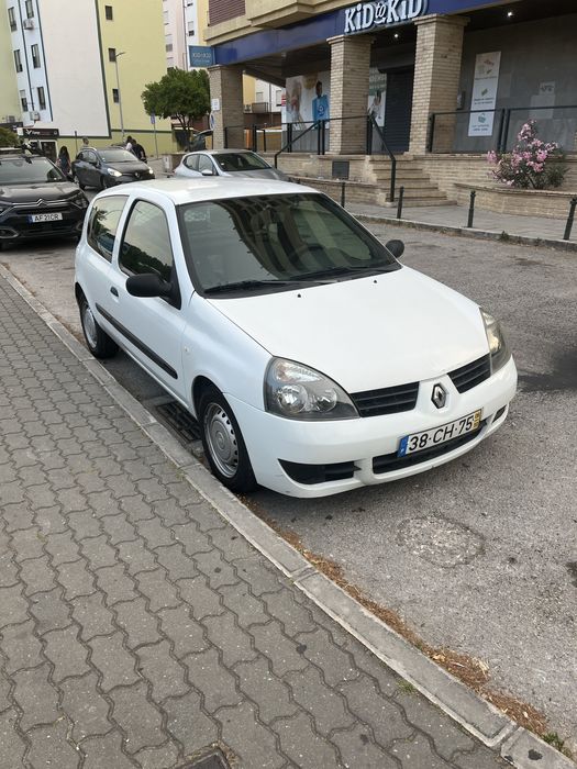 Renault Clio II storia 1.5 dci comercial