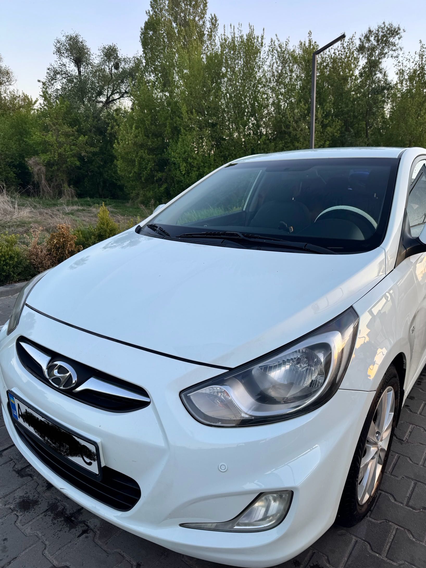 Hyundai Accent 1.6л