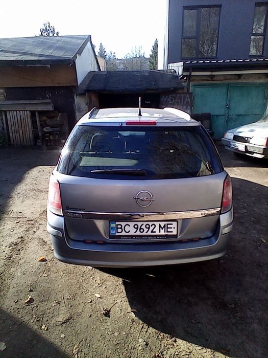 Opel Astra H 2005 (універсал)