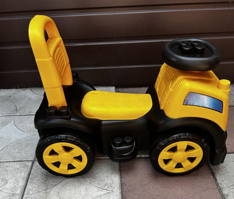 Толокар - машинка Molto пазли в подарунок