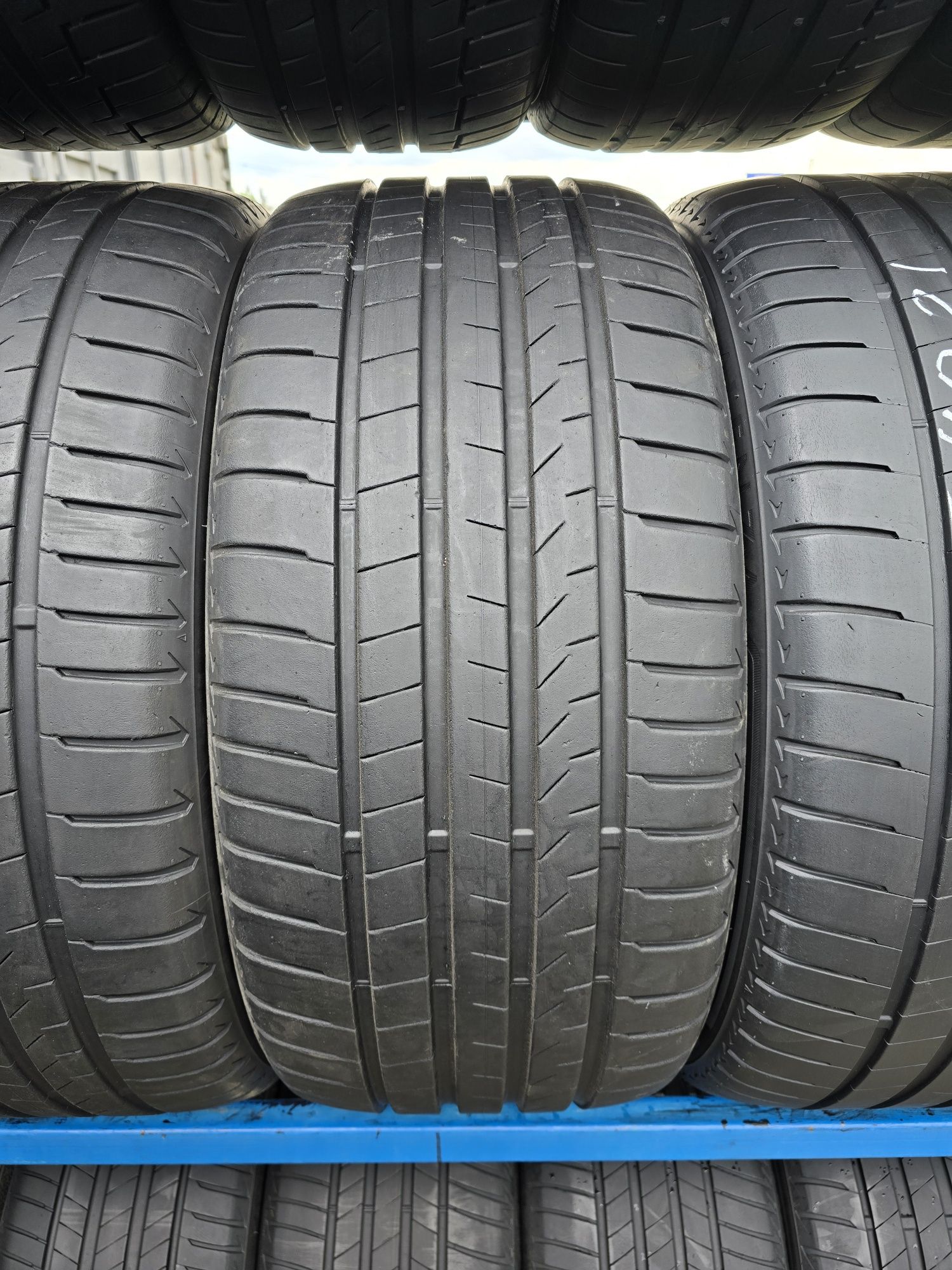 Шини 285.40.21 Bridgestone 2022р.в.