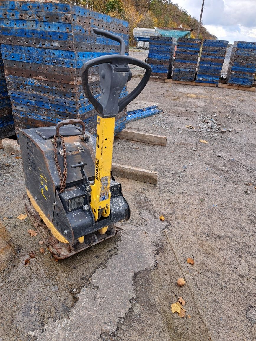 Продам трамбовку фірми Bomag  на 450кг