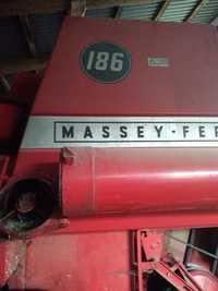 Kombajn zbożowy Massey Ferguson