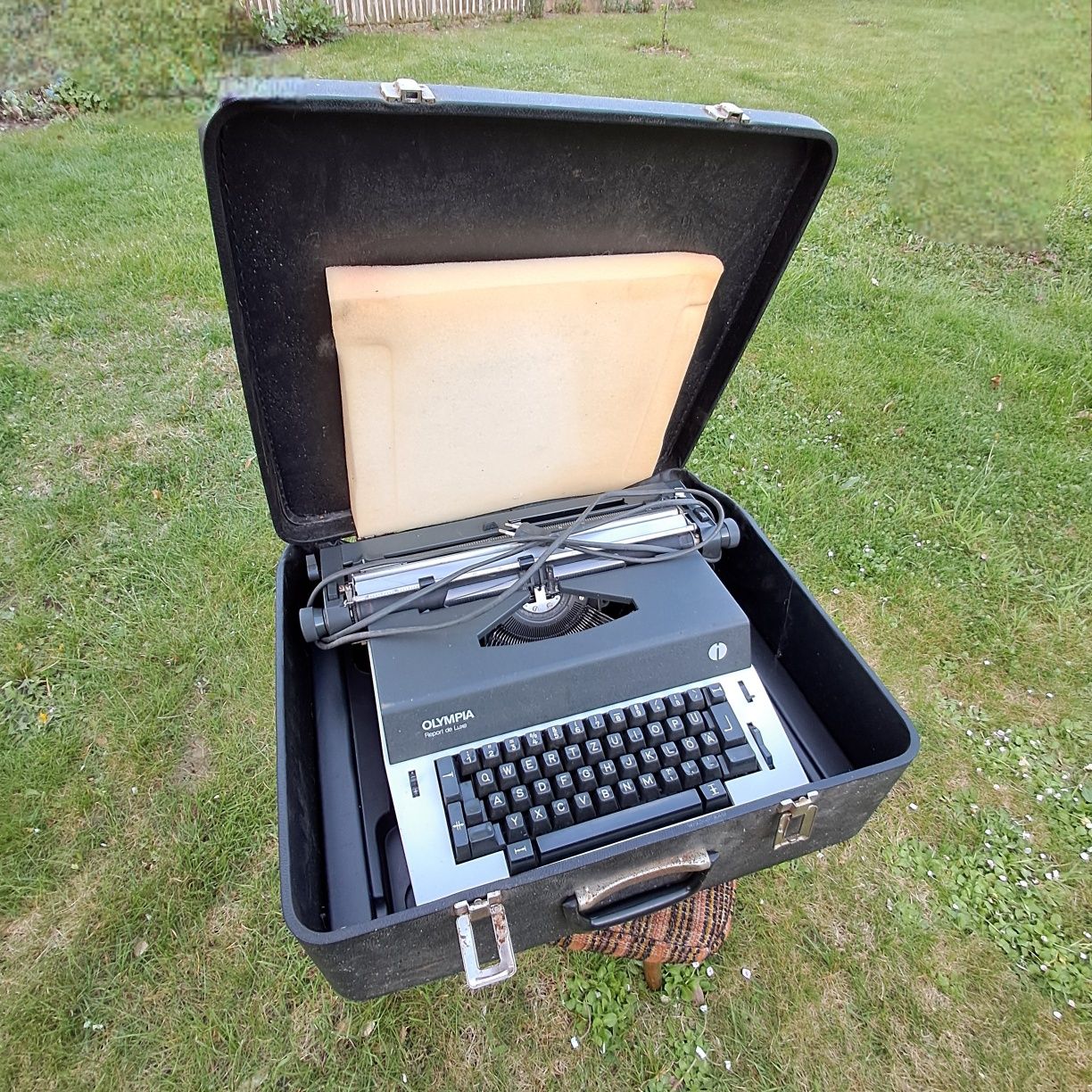 Maszyna do pisania - OLYMPIA