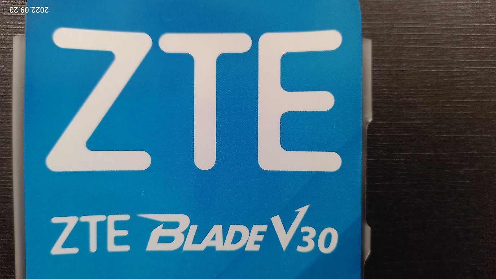 защитное стекло основной камеры ZTE Blade V30