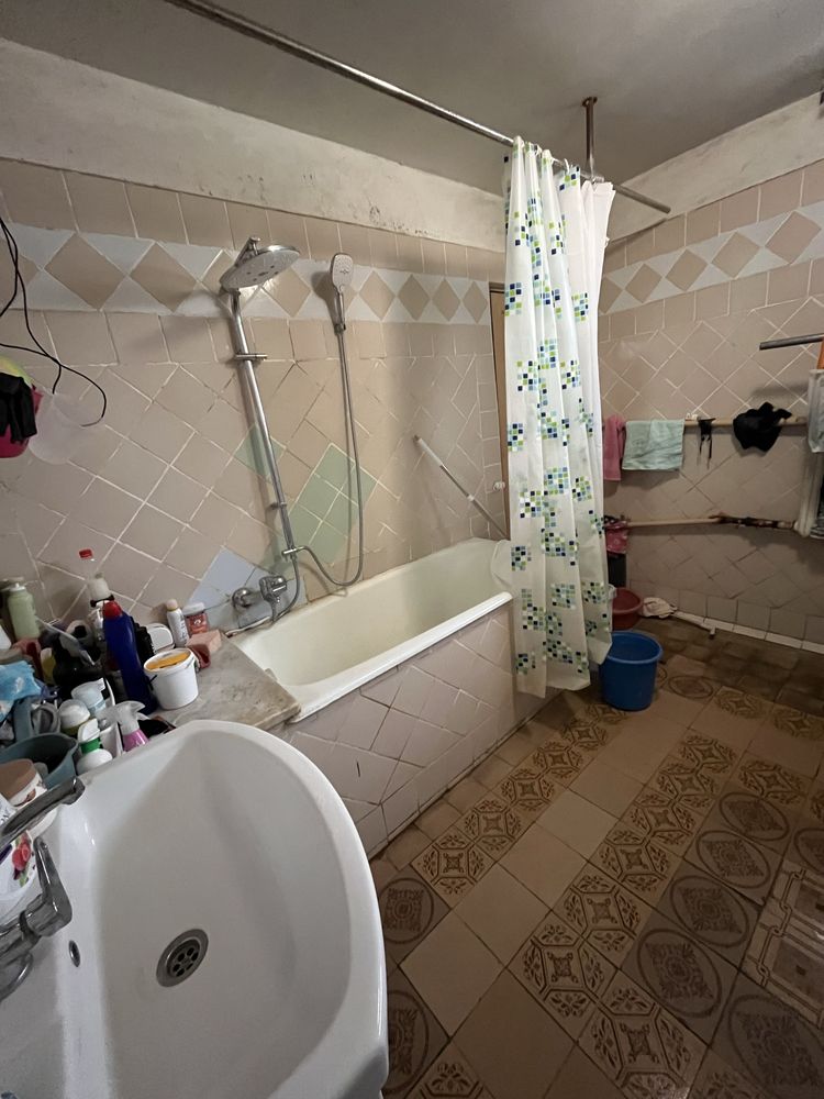 Продам 2-поверховий будинок з виходом до р.Рось с.Чмирівка
