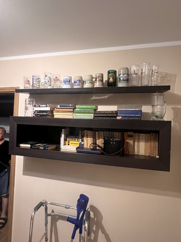 Konplet mebli szafa i polki