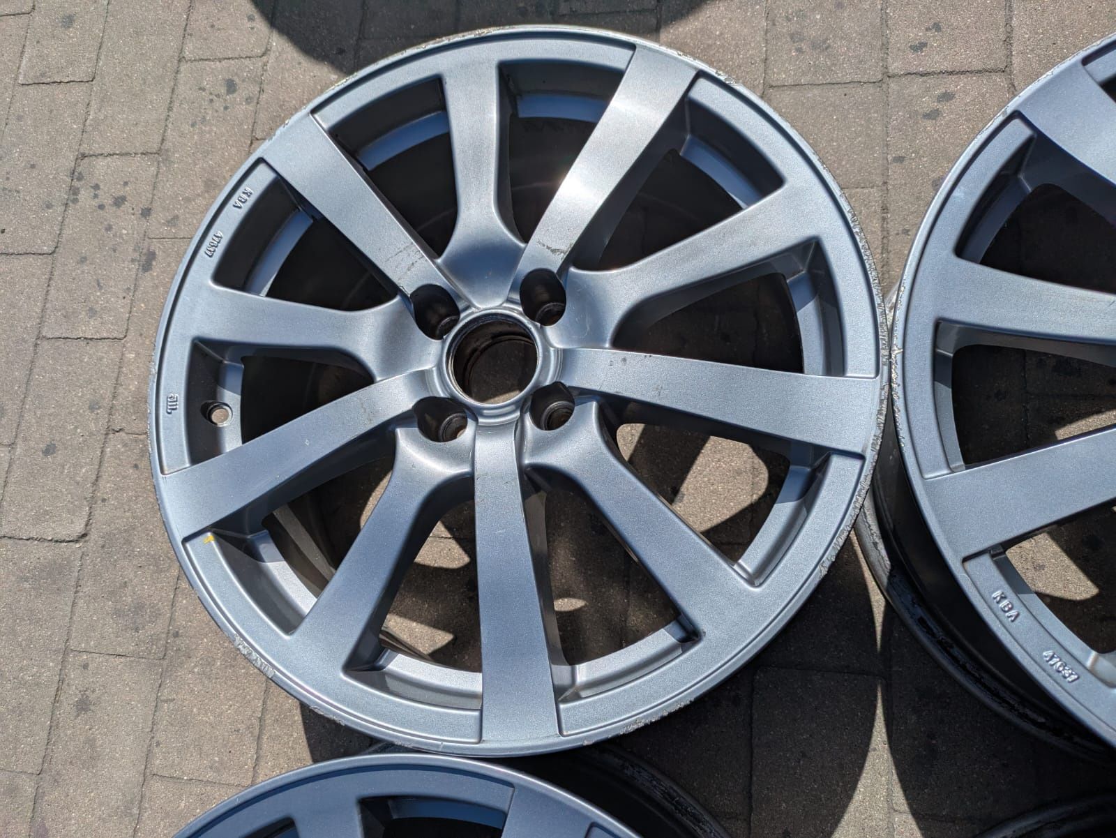 Alufelgi Reno Scenic Megan II Volkswagen  4x100 ET35 7Jx17 H2 17"