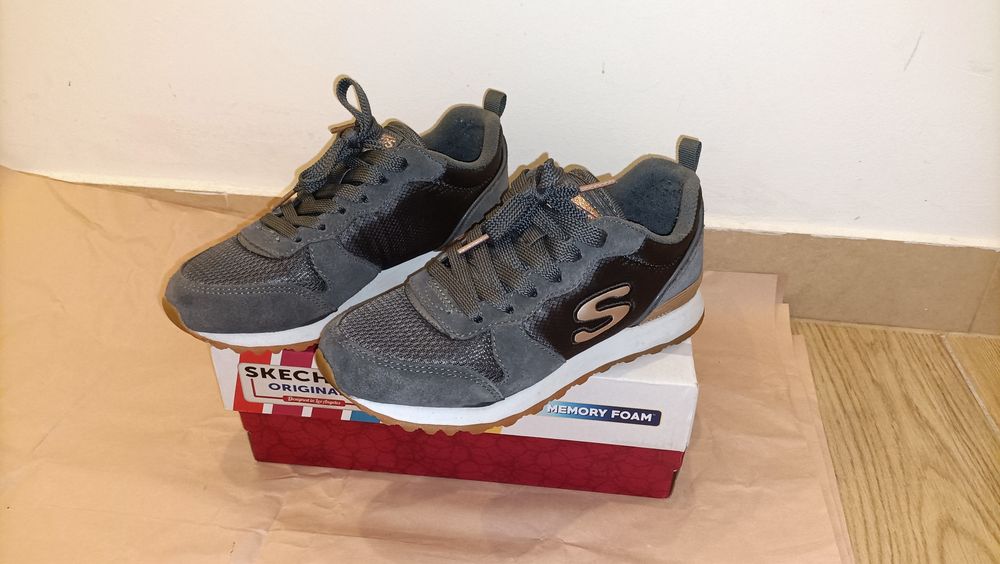 Ténis skechers como novos n35