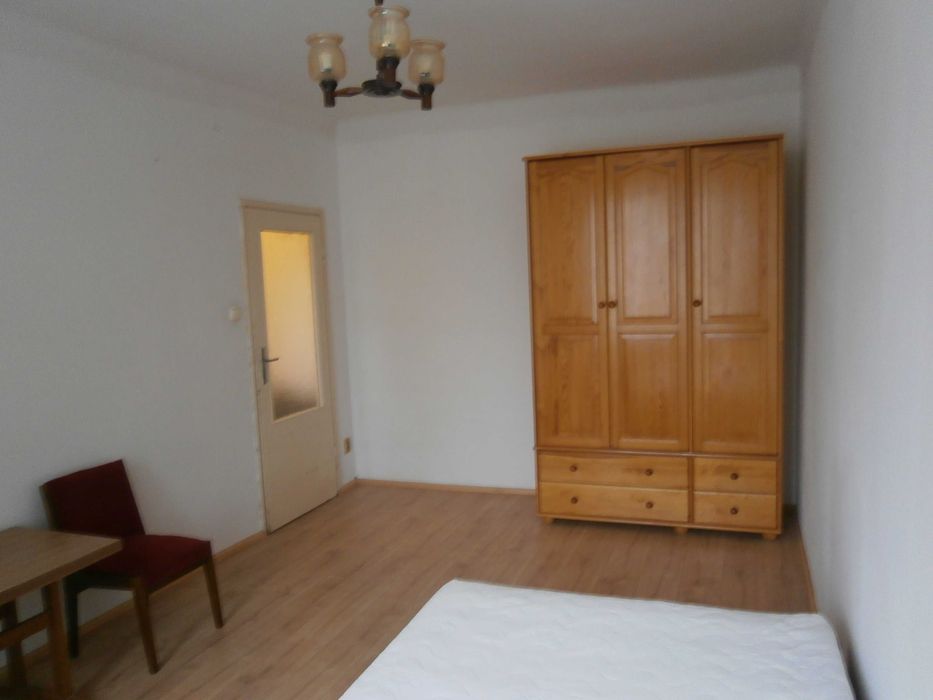 Wynajmę kawalerkę w Piastowie bardzo blisko stacji SKM  i autobusu