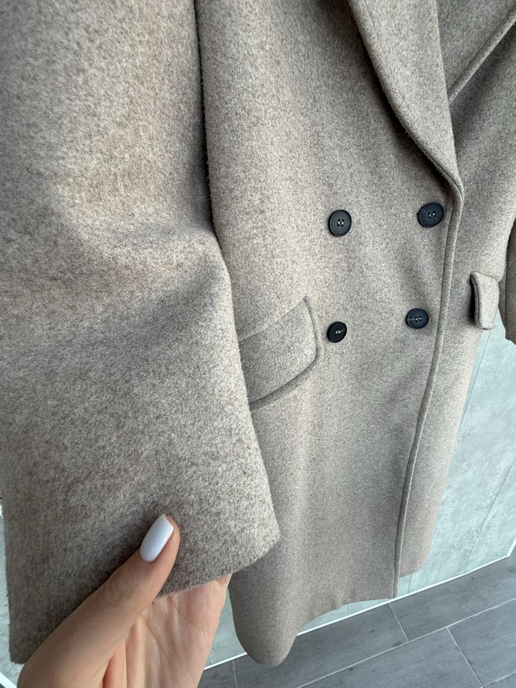 Пальто Zara бежеве XS