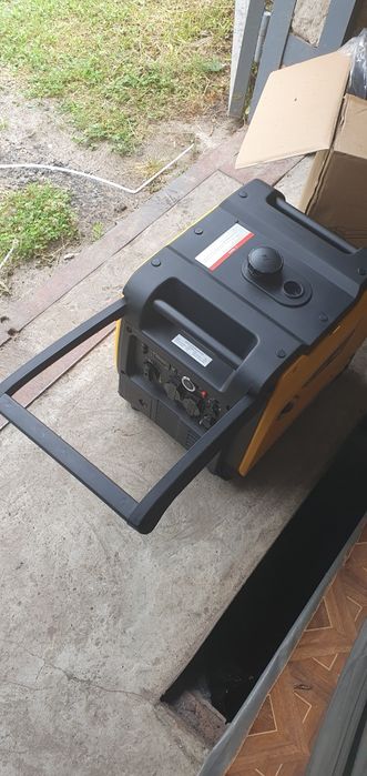 Генератор  інверторний бензиновий 3.5 кВт Kraft KRF-3500GI