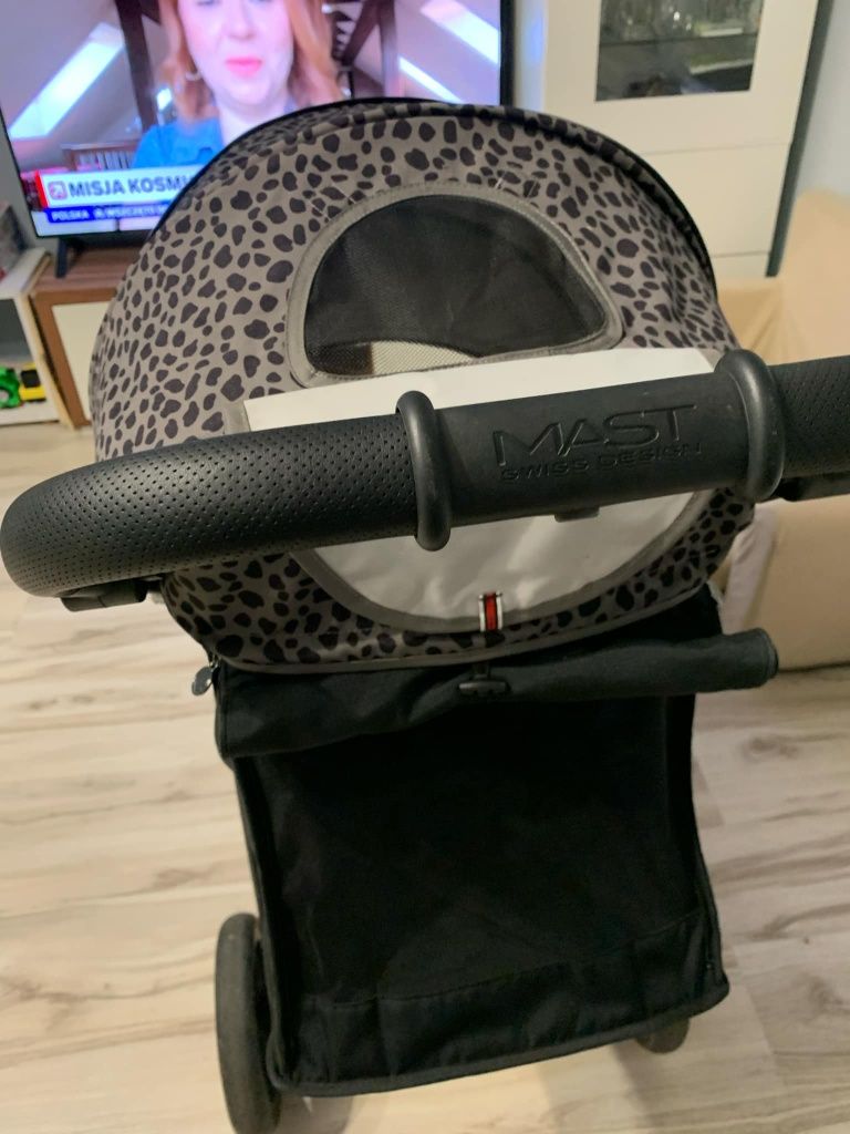 Wózek spacerowy Must 4 Swiss
