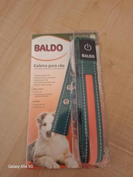 Coleira refletora para cão