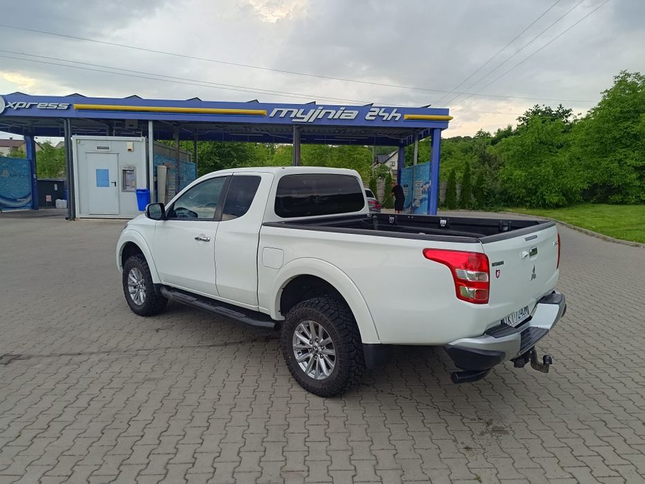 Mitsubishi l200 L200