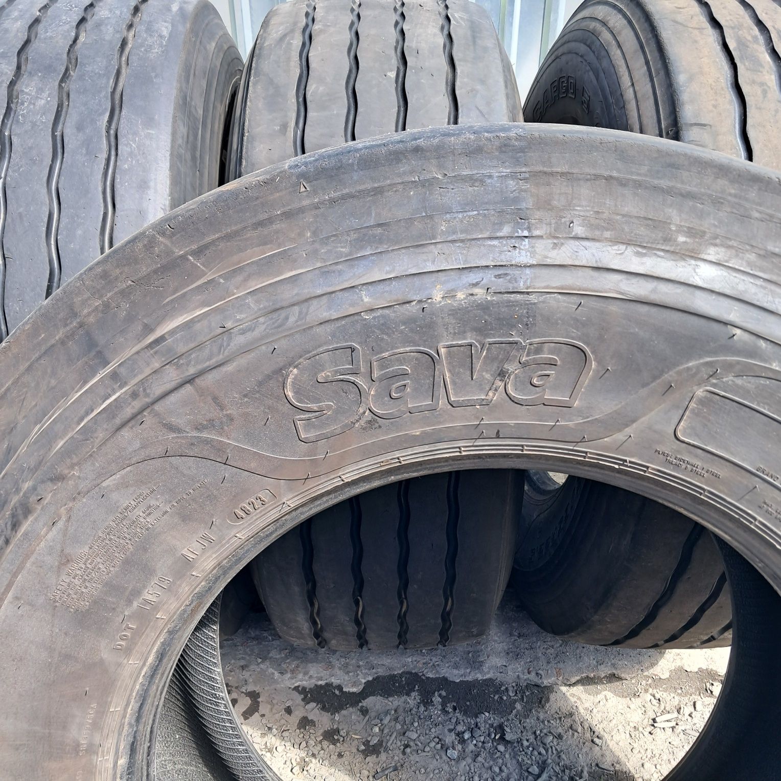 385/65R22,5 SAVA/Debica Шини бу
