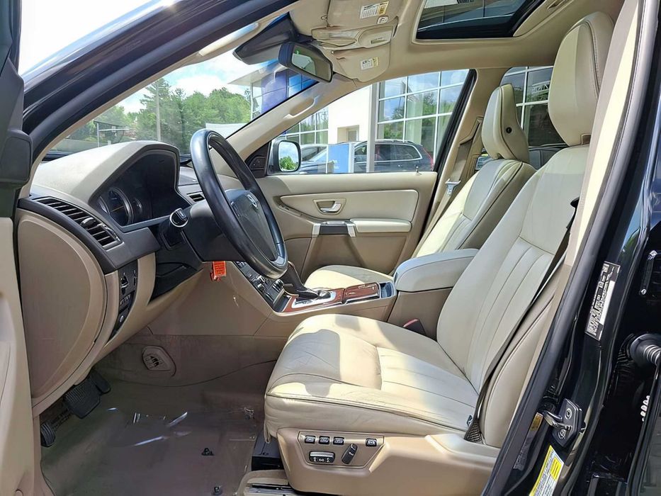 Volvo XC90      2013